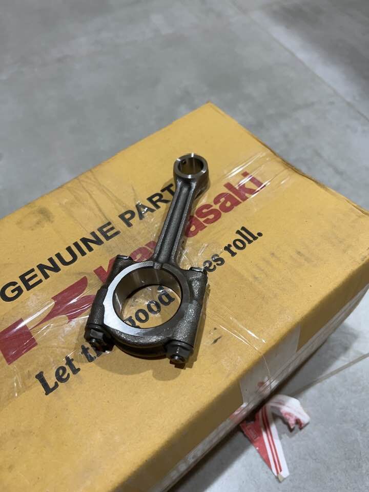 Kawasaki Ninja 300 Biyel Kolu  300 Biyel Kolu orıjınal