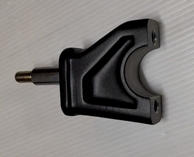 honda cb 650r gidon tutucu alt parça cb 650r direksiyon tutucu alt parça