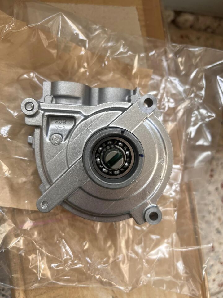 15-24 yamaha r1 devirdaim pompası yzf r1 su pompası orıjınal