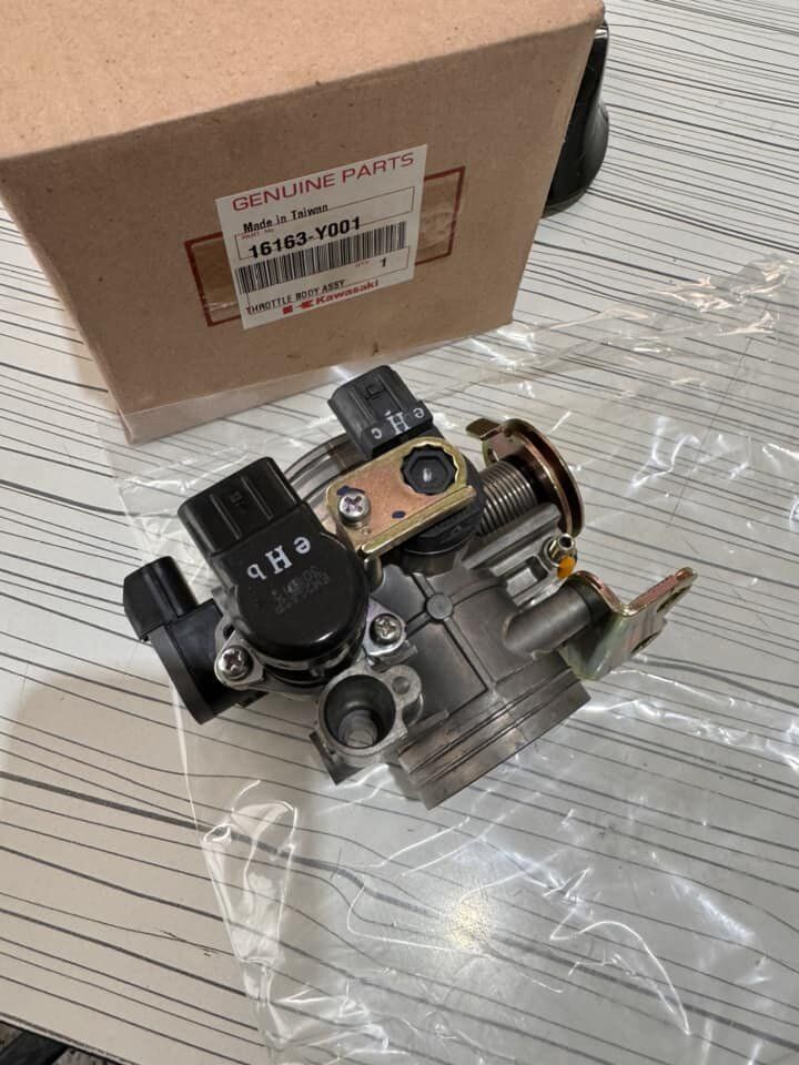 kawasaki j 300 enjeksiyon gövdesi j 300 karbüratör sıfır orıjınal