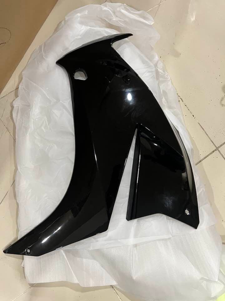 14-17 HONDA CBR 250 SOL GRENAJ CBR 250 SOL GRANAJ SİYAH RENK ORJINAL