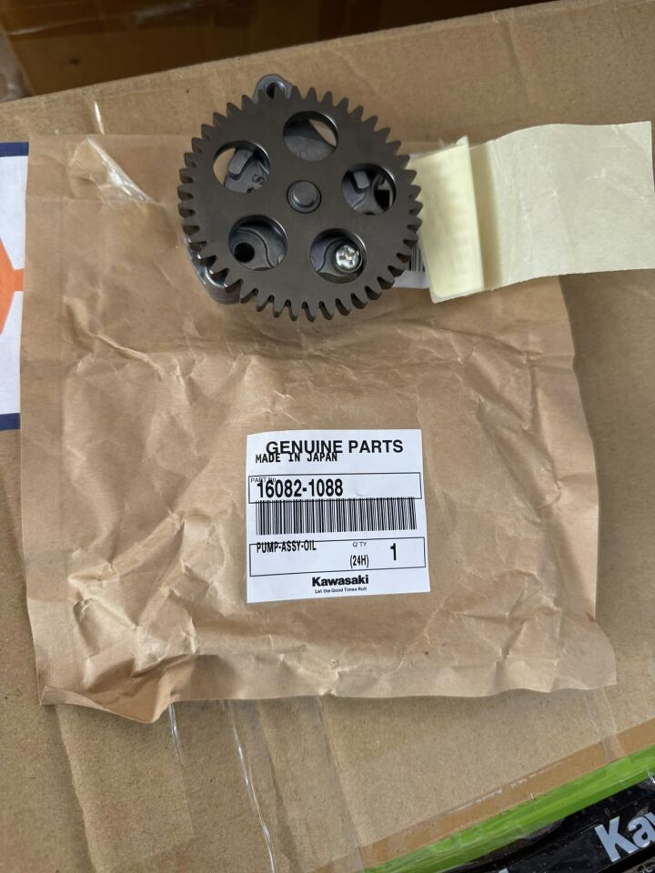 kawasaki klr 650 yağ pompası klr 600 yağ pompası sıfır orıjınal