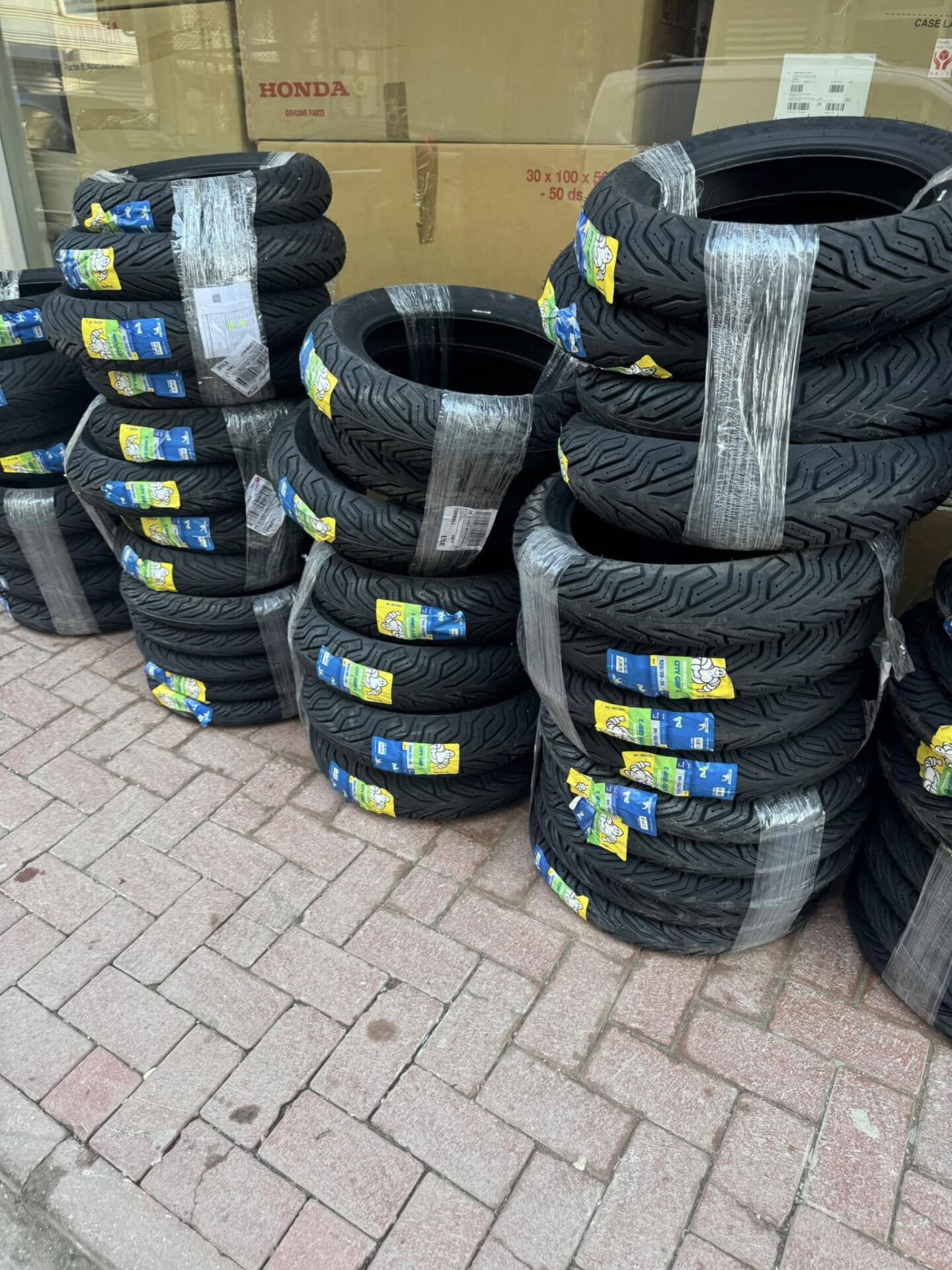 21-24 honda pcx 125 arka lastik michelin city grip2 130/70/13