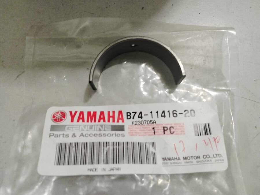 18-26 YAMAHA XMAX 250 ANA YATAK XMAX 300 ANA YATAK SOL TARAF SİYAH RENK