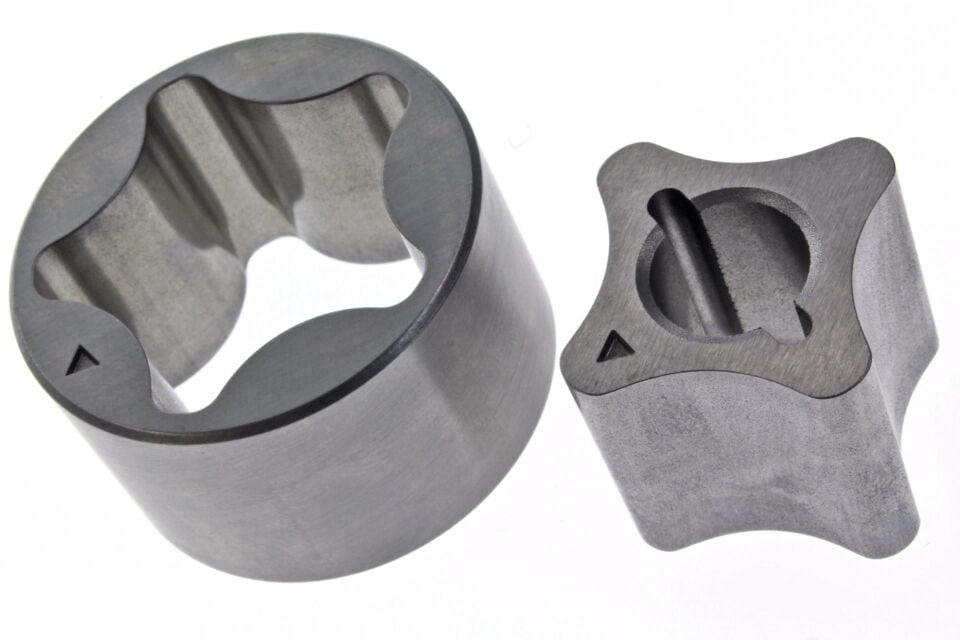 04-08 Yamaha R1 Yağ Pompa Yıldızı FZ8/FZ1 Yağ Pompa Yıldızı Orijinal