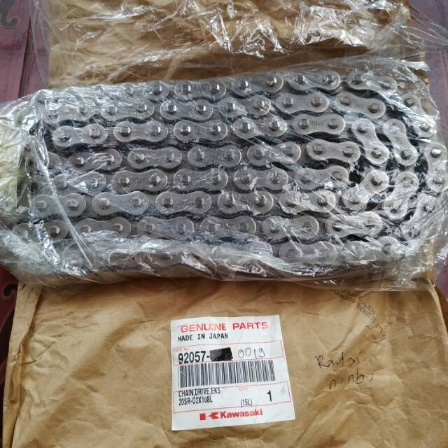 96-18 Kawasaki  KLR 650/ 15-18 Kawasaki  Z 300 /19-23 Kawasaki   Z 400 / 01-12 Kawasaki  Niinja 250 r / 13-17 Kawasaki Ninja 300 520 106 Bakla Teker Zinciri
