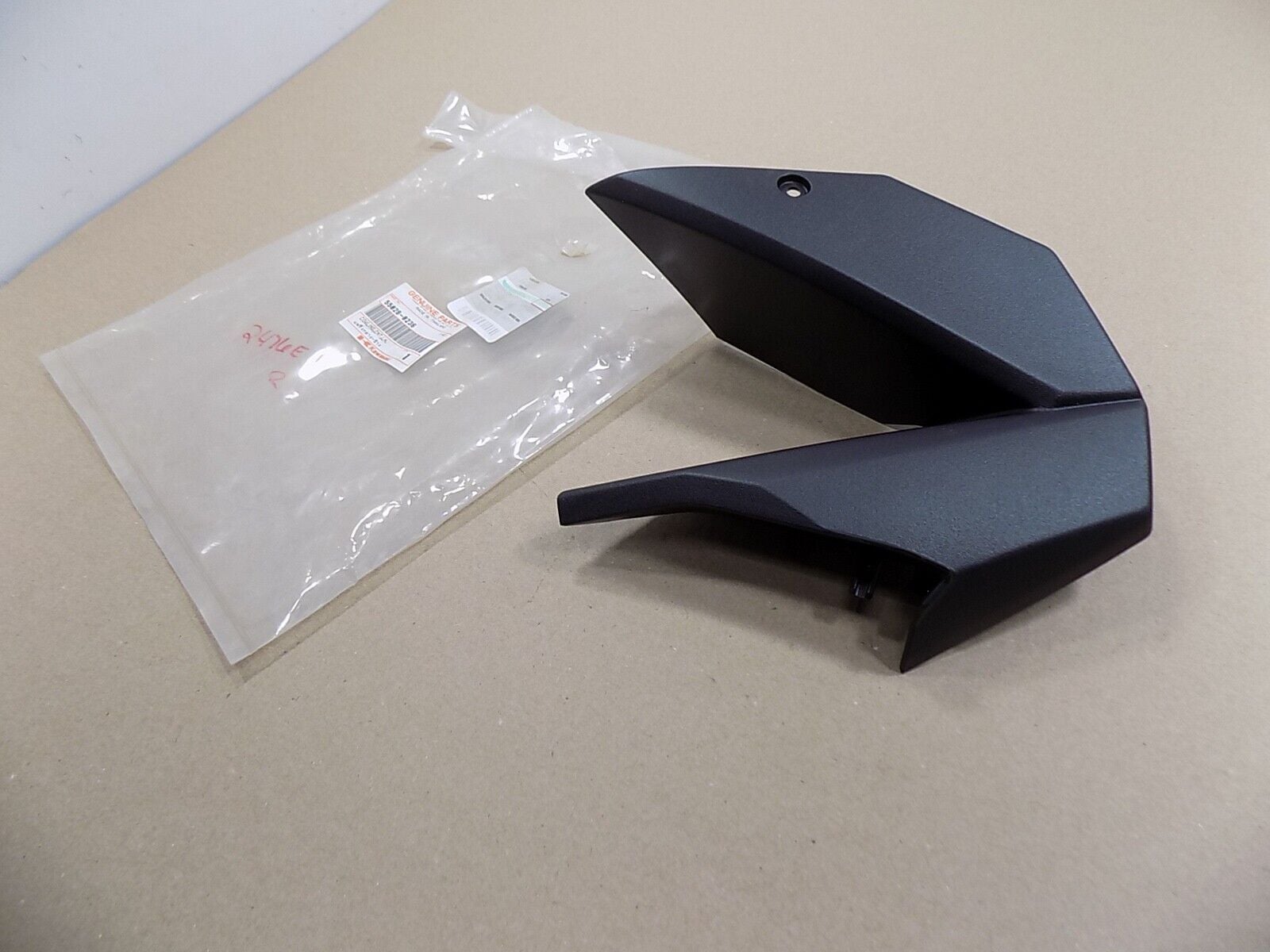 09-11 Kawasaki ER-6F Sol Dış Grenaj Panzolotu - İç Bakalit