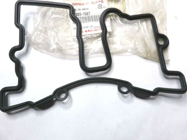 kawasaki klr 250 kulbırıtor kapak contası klr 250 ust kapak lastik conta