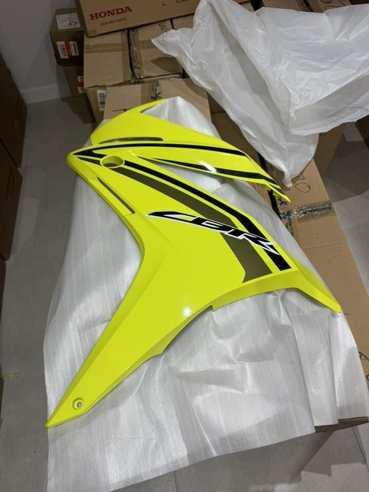 16-20 honda cbr 500r sol grenaj cbr 500 sol grenaj sarı renk orıjınal