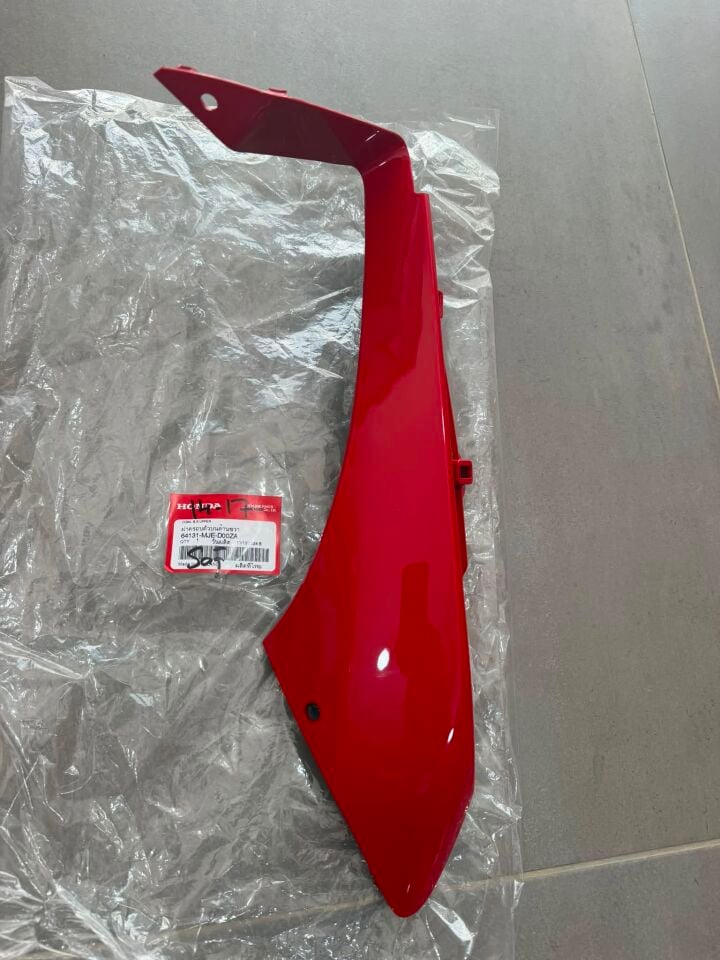 14-17 HONDA CBR 650F SAĞ ÜST PANZOLOT KIRMIZI RENK CBR 650 F SAĞ ÜST PANZOLOT