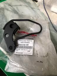 Kawasaki Klx 150 D-Tracker Sağ Ön Braket Siyah Renk