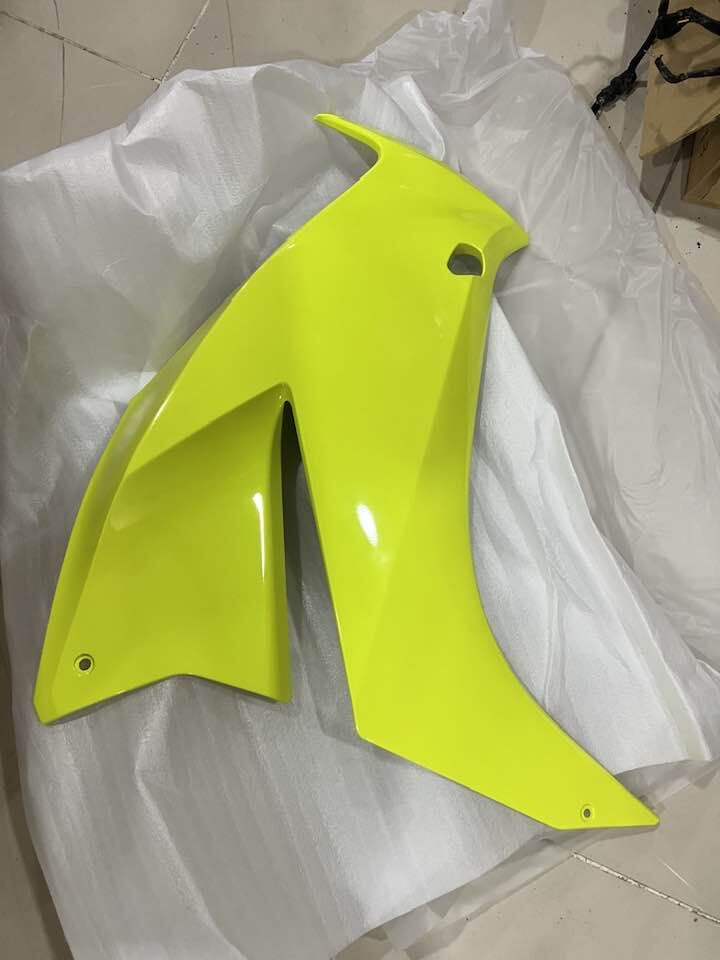 14-17 Honda cbr 250 Sağ Grenaj Sarı Renk Sıfır Orijinal