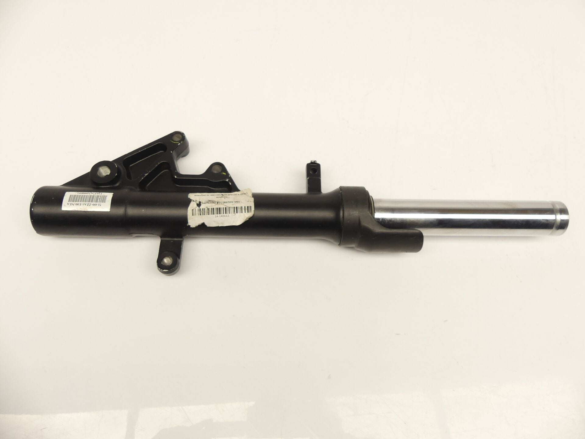 Kawasaki j 300 ön amortisör sağ taraf j 300 ön takım borusu sağ M.BLACK