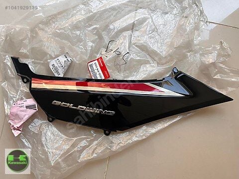 03-17 honda goldwing 1800 sağ grenaj koltuk altı sağ taraf sıfır