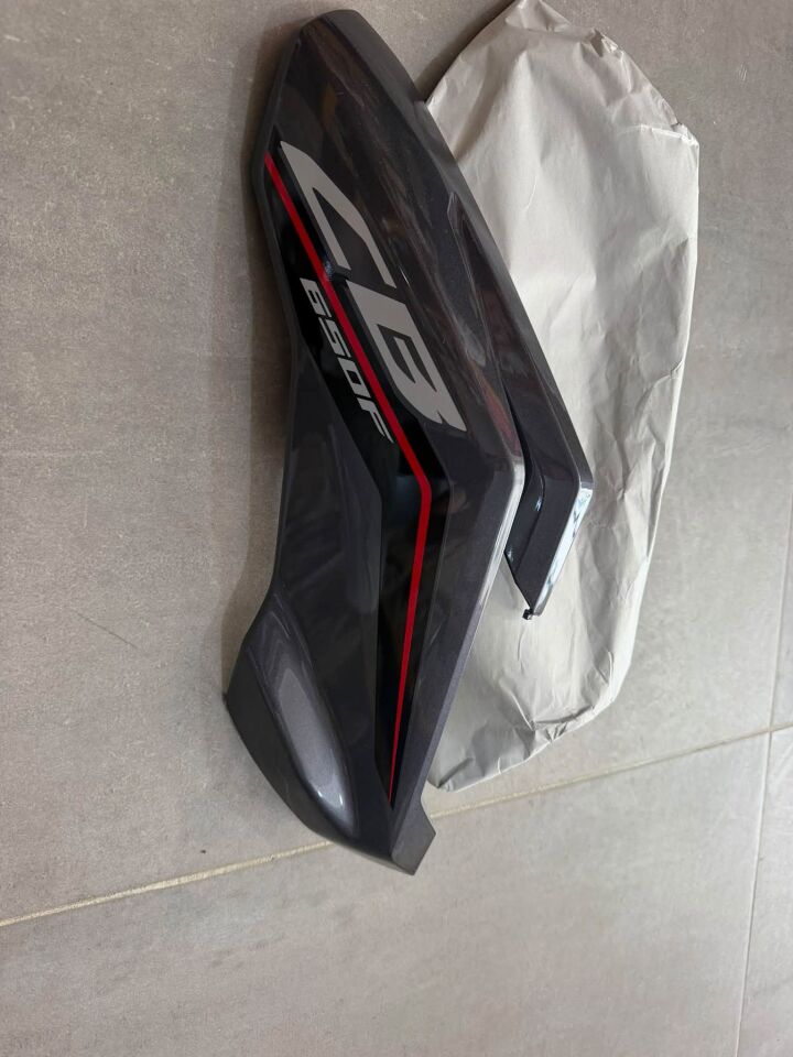 17-18 HONDA CB 650F SAĞ GRENAJ HONDA CB 650 F SAĞ DEPO GRENAJI PARLAK FÜME
