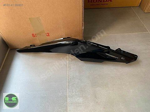 Honda cbr 500  kuyruk grenajı sağ taraf siyah renk cbr 500 kuyruk grenajı 13-15 model
