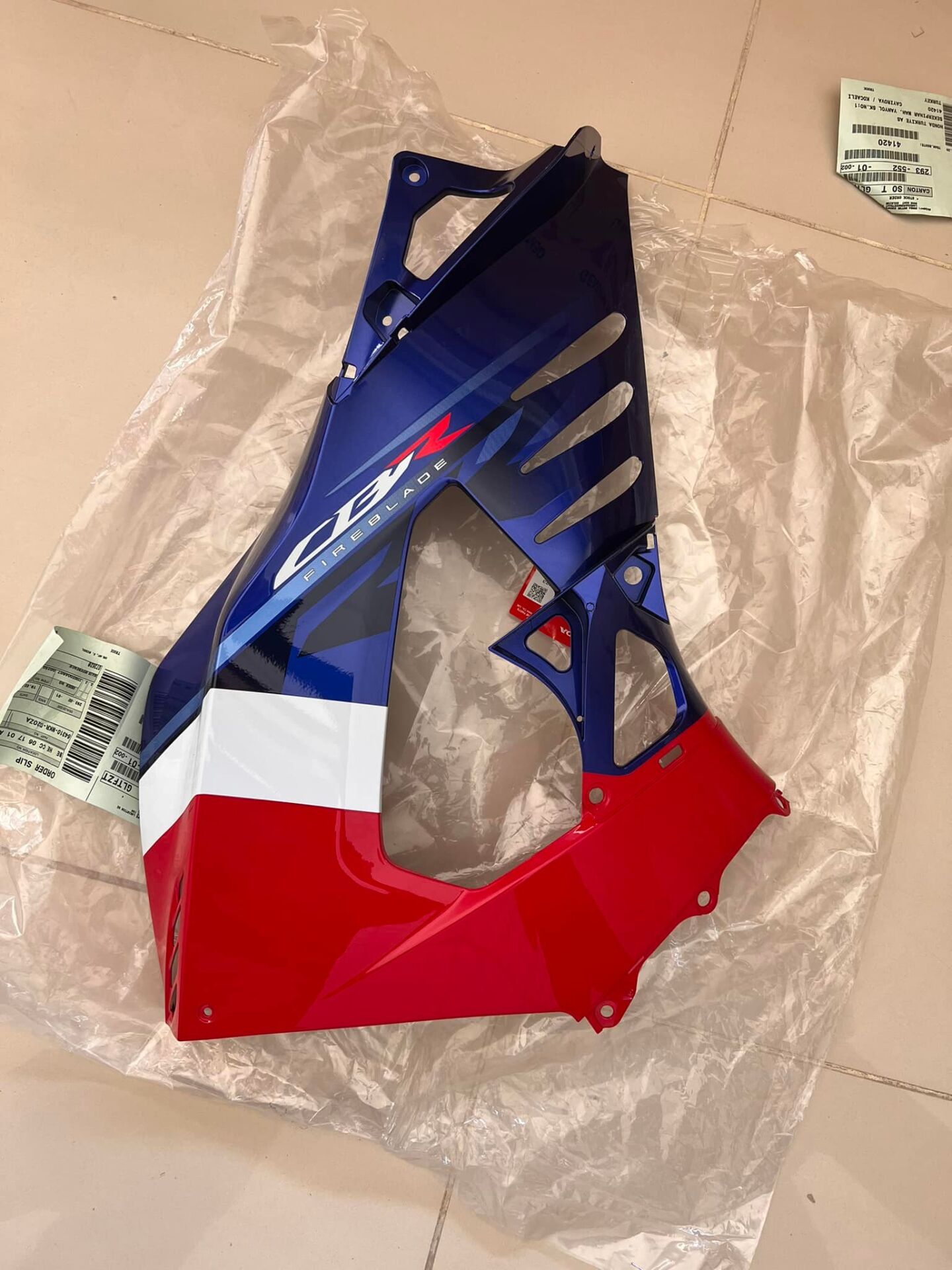 20-22 honda cbr 1000 rr sağ granaj cbr 1000 rr-r sağ grenaj orıjınal