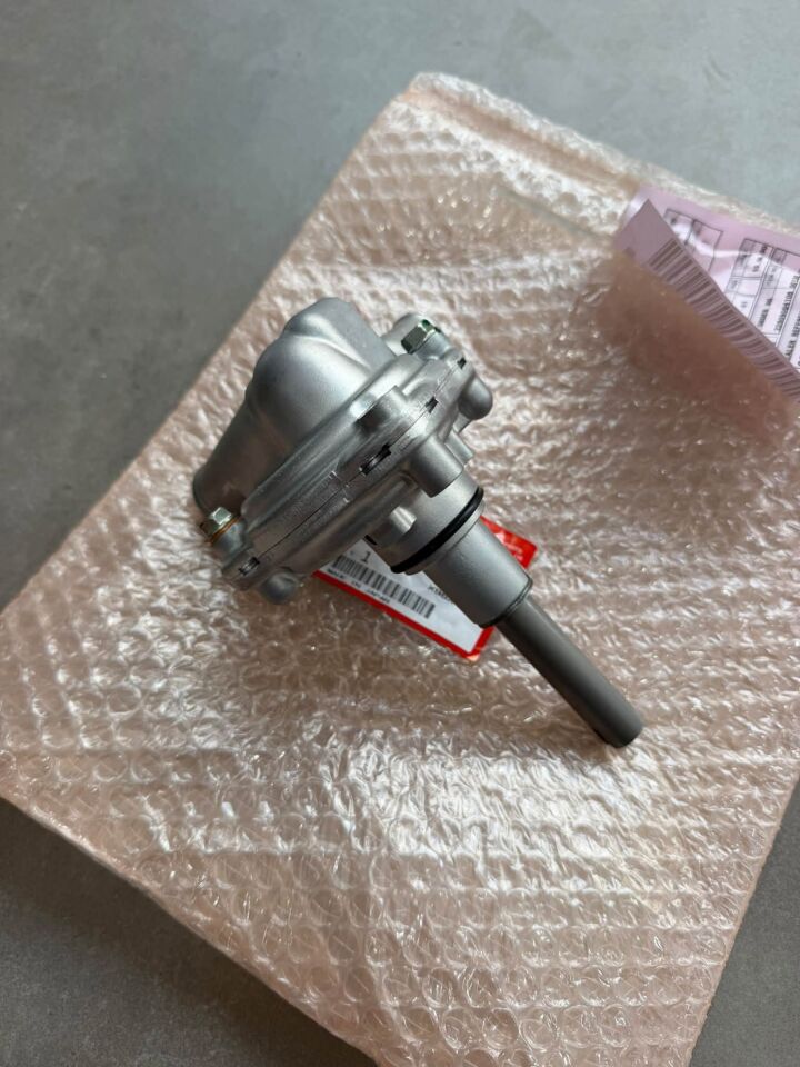 HONDA SİLVER WİNG 600 DEViRDAİM POMPASI HONDA SVT 600 DEVİRDAİM POMASI FJS 400 DEViRDAİM