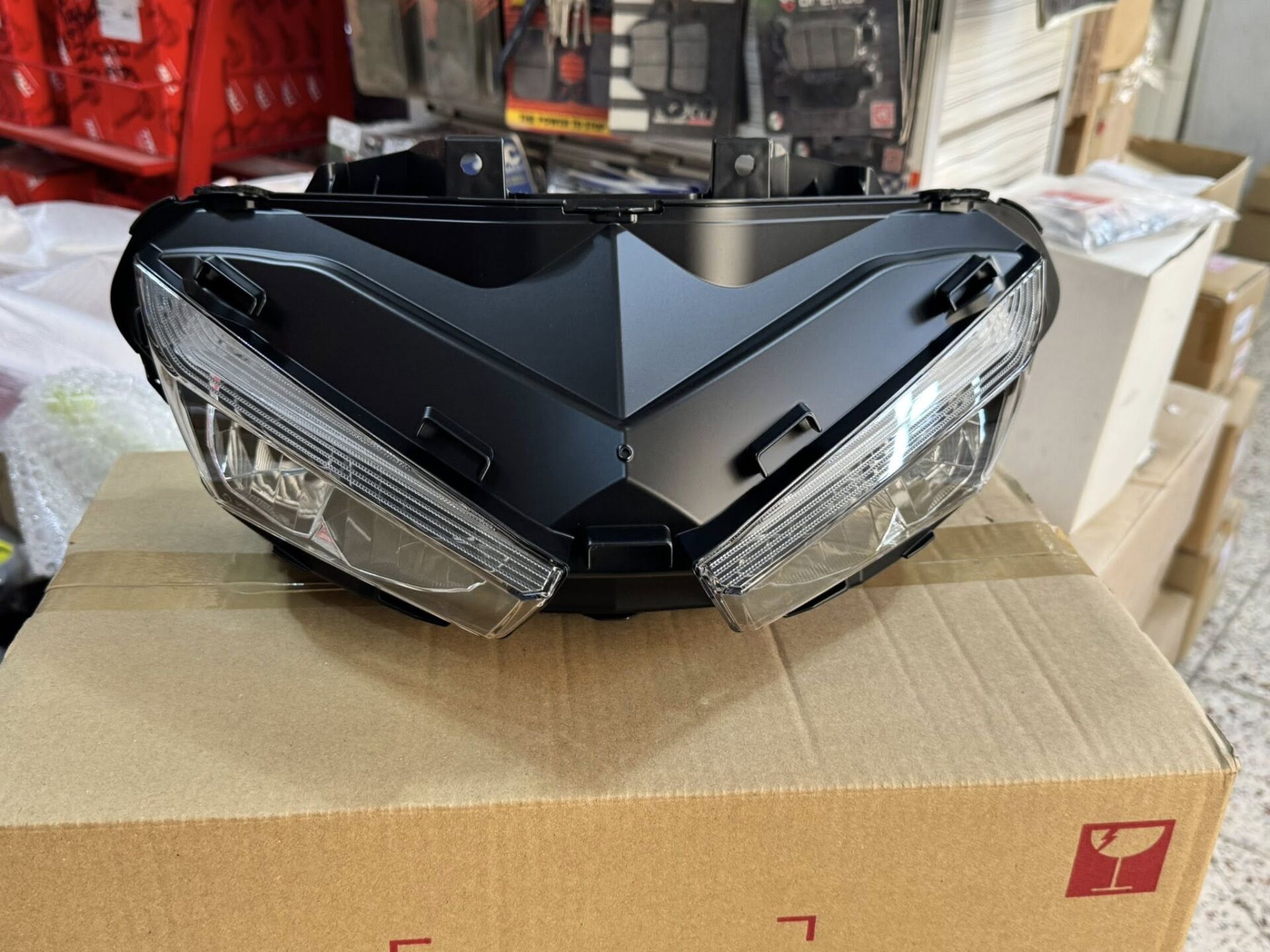 2025-2026 honda cbr 650 r ön far cbr 650r ön far orıjınal