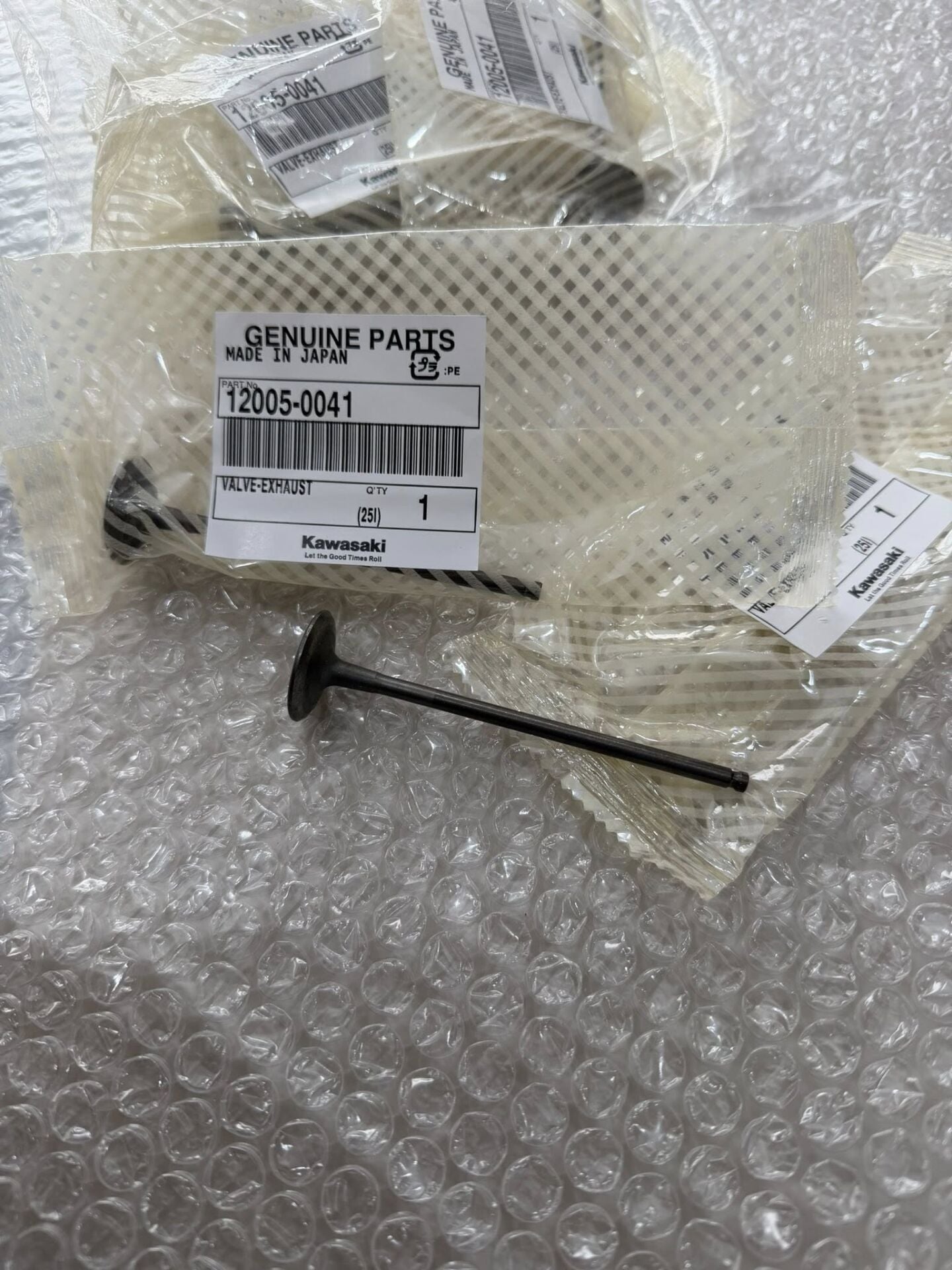 07-25 Kawasaki ZX6 Egsoz Subap ZX636 Egsoz Subap zx 636 subap Orijinal