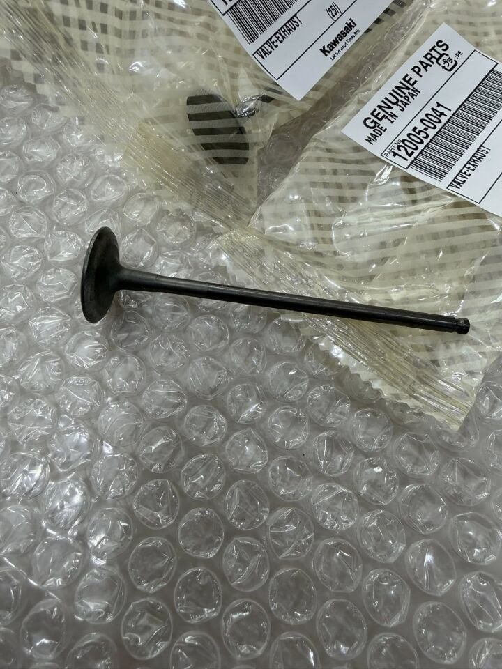 07-25 Kawasaki ZX6 Egsoz Subap ZX636 Egsoz Subap zx 636 subap Orijinal