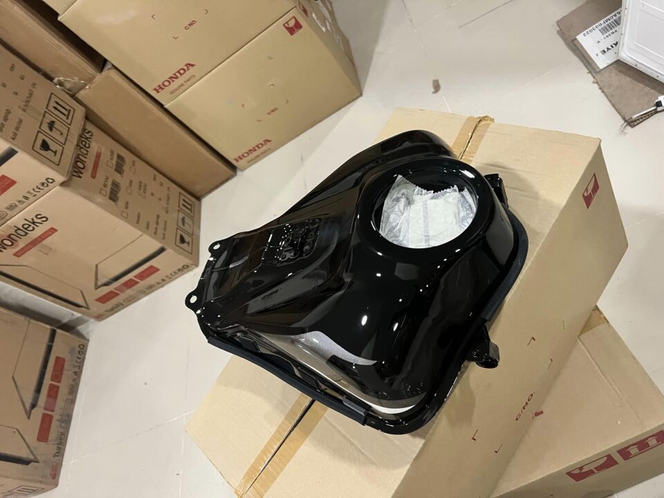 honda crf 250 rally depo crf 250 rally yakıt tankı siyah beyaz kuşaklı orıjınal
