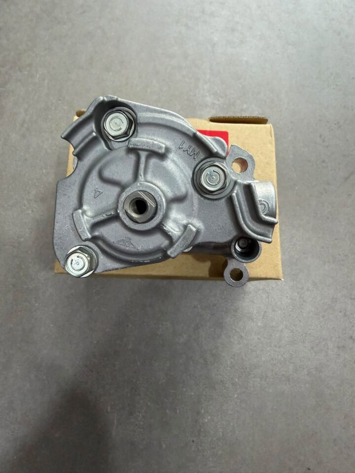 04-07 HONDA ŞHODOW 750 YAĞ POMPASI VT 750 YAĞ POMPASI ORİJİNAL
