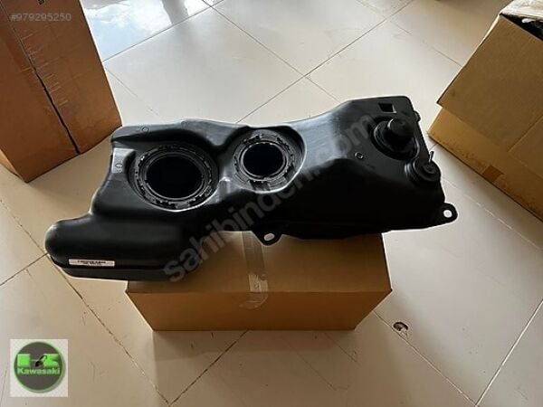 01-17 honda goldwing 1800 depo goldwing 1800 benzin deposu sıfır orıjınal