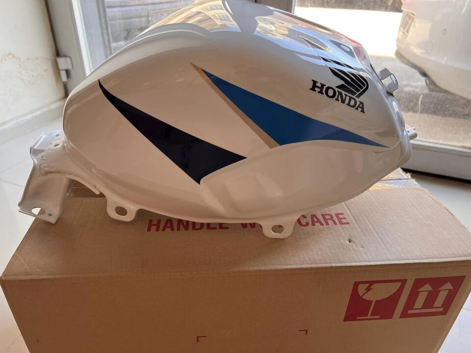 14-17 honda cbr 250 depo hrc beyaz renk cbr 250 yakıt tankı orıjinal