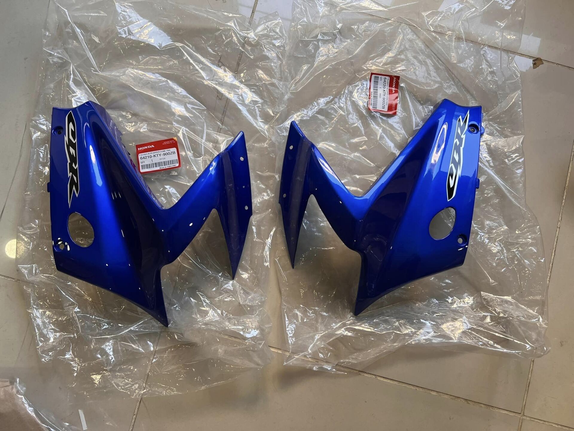 04-09 honda cbr 125 kafa grenajı mavi renk sağ sol orıjınal
